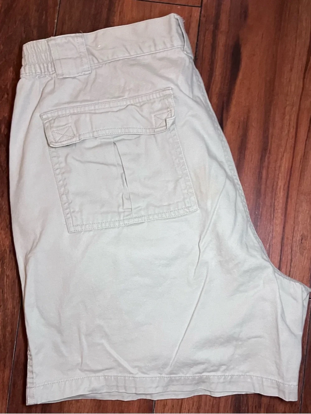 Men's Light Gray Cargo Shorts 3/$21 or 4/$28 - Picture 4 of 12